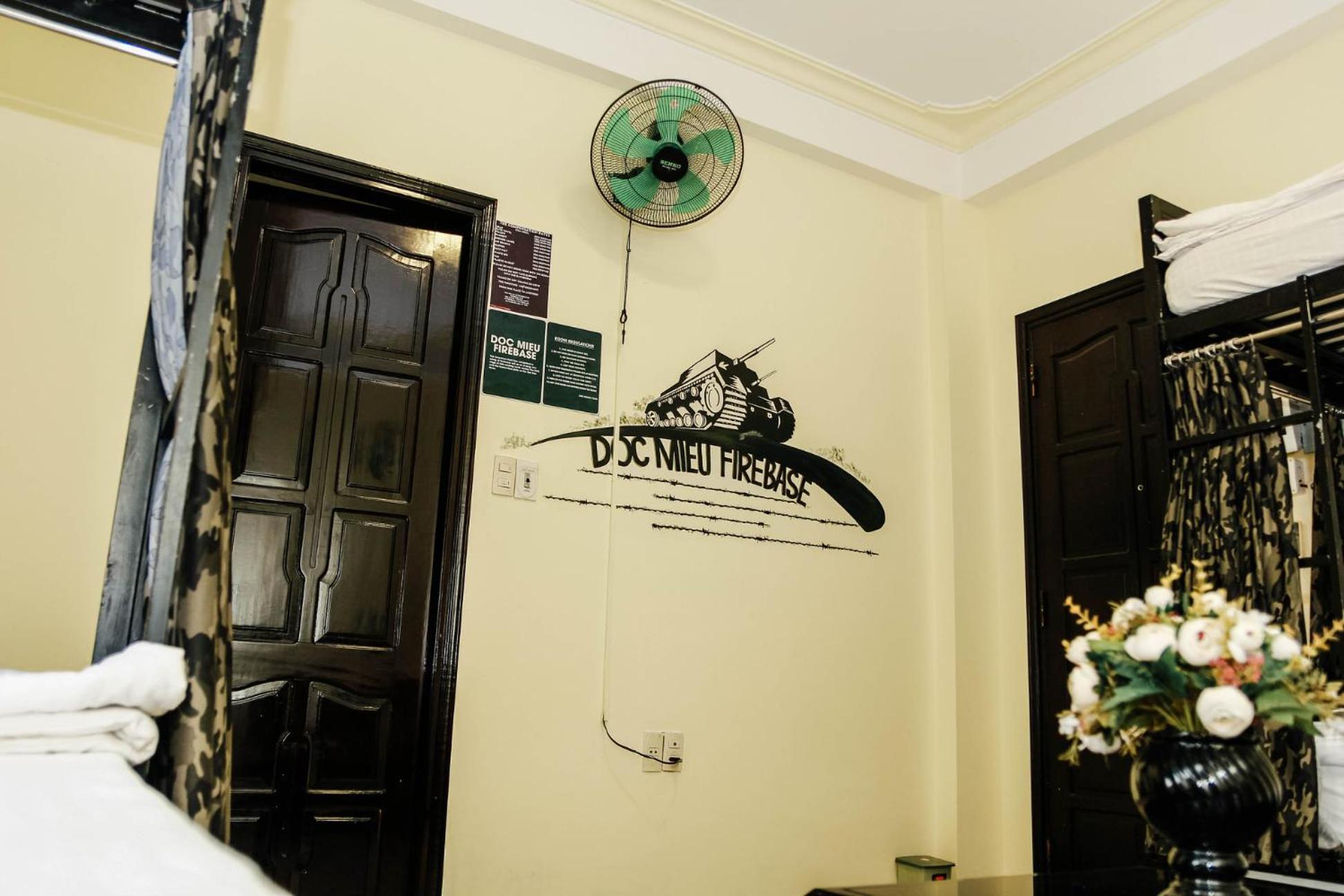 Dmz Hostel Hue Esterno foto