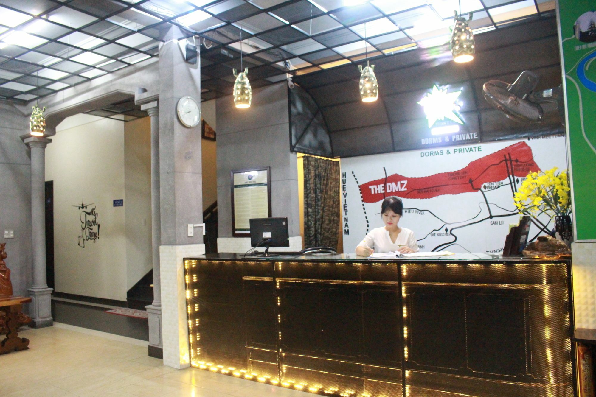 Dmz Hostel Hue Esterno foto
